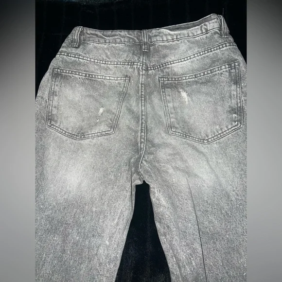 Gray Distressed Jeans - Picture 5 of 6